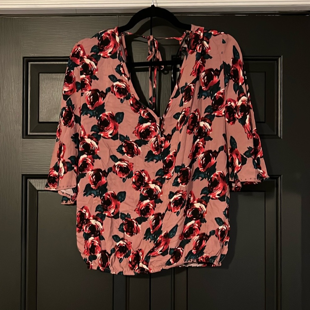 BKE floral top